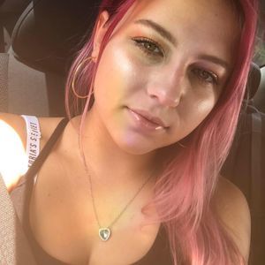 Meet your Posher, Lacey